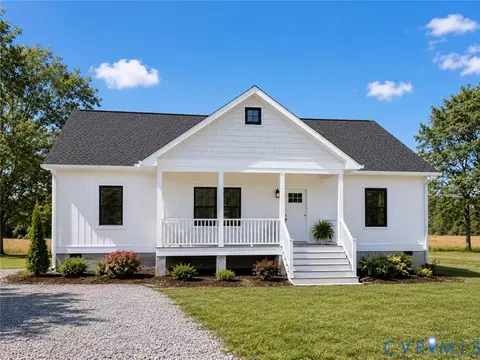 73 Stoneham St, Saluda, VA 23149