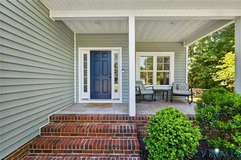 Exterior - 1237 Evon Ave, North Chesterfield, VA 23235 photo 4 of 14