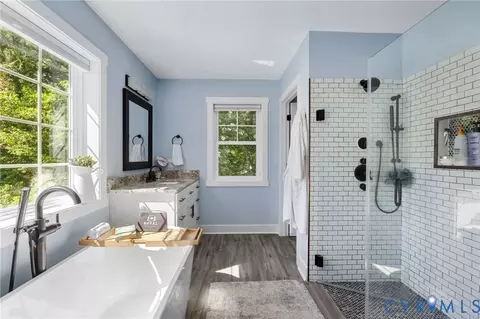 Bath - 1237 Evon Ave, North Chesterfield, VA 23235 photo 3 of 4