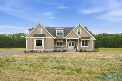 67 Hicks Wharf Rd, Cardinal, VA 23025