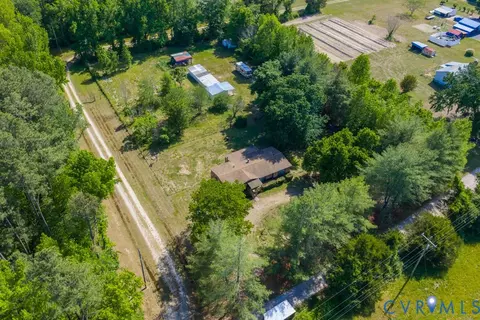 View/Area - 18017 Cox Rd, Sutherland, VA 23885 photo 4 of 6