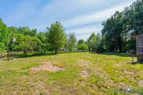 Exterior - 18017 Cox Rd, Sutherland, VA 23885 photo 6 of 6