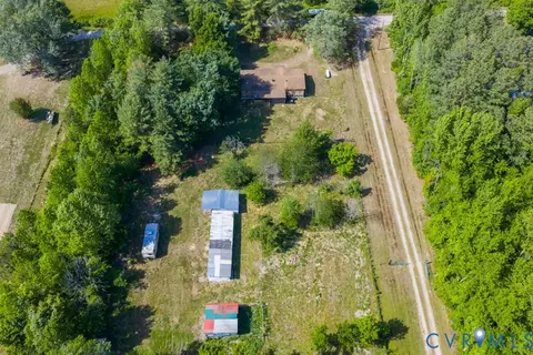 View/Area - 18017 Cox Rd, Sutherland, VA 23885 photo 5 of 6