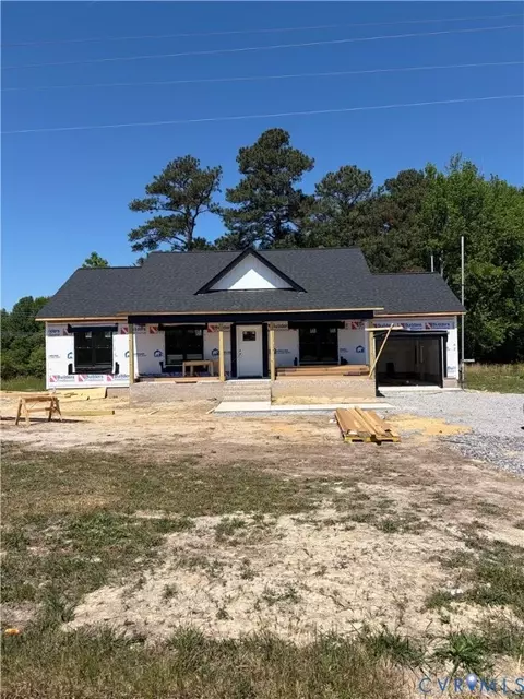 8214 Vaughan Rd, Petersburg, VA 23805