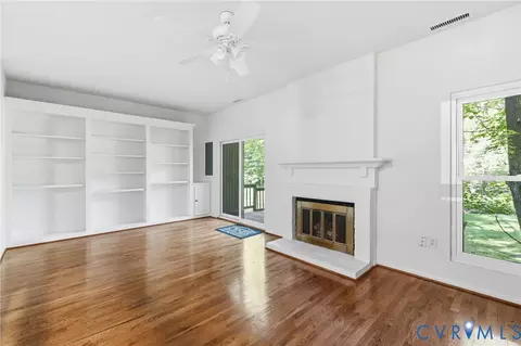 Living - 11949 W Briar Patch Dr, Midlothian, VA 23113 photo 4 of 6