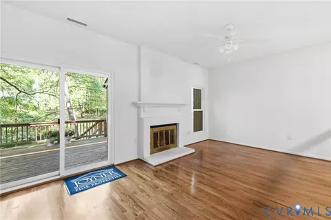 Living - 11949 W Briar Patch Dr, Midlothian, VA 23113 photo 3 of 6