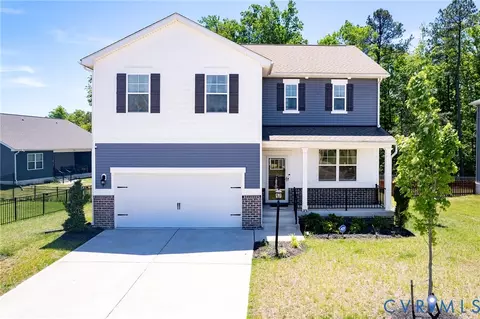 6642 Whisperwood Dr, Ampthill, VA 23234