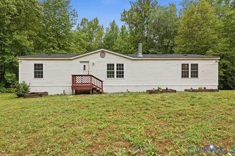 149 Pervall Dr, Cartersville, VA 23027