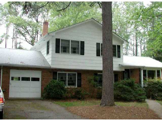 2710 Blithe Dr, Chester, VA 23831 photo 1