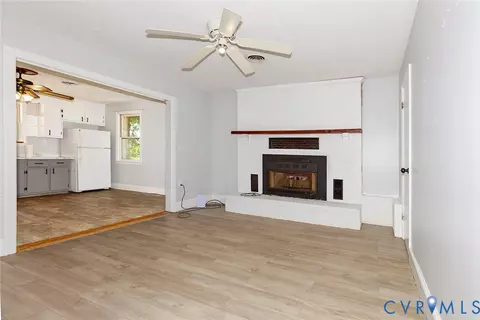 Living - 9903 Boze Rd, Ford, VA 23850 photo 6 of 7