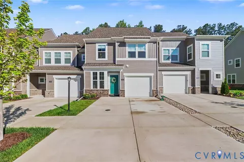 3630 Irby Pond Dr, Midlothian, VA 23112