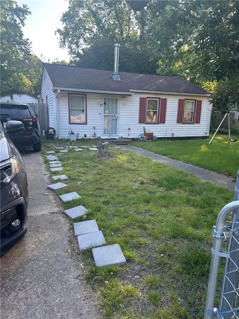 133 Peachtree Ln, Hampton, VA 23669