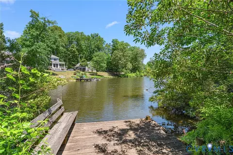 1128 Dillard St, Tappahannock, VA 22560