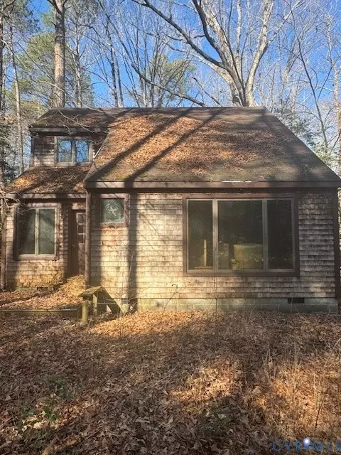 9679 Bridges Bend Rd, Gloucester, VA 23061