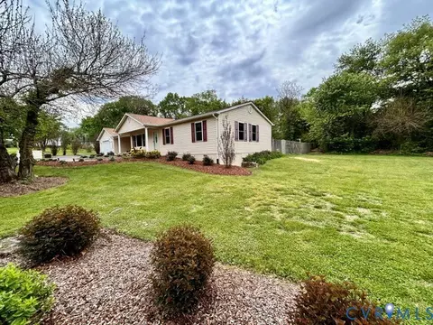 11732 Skylark Dr, Nokesville, VA 20181