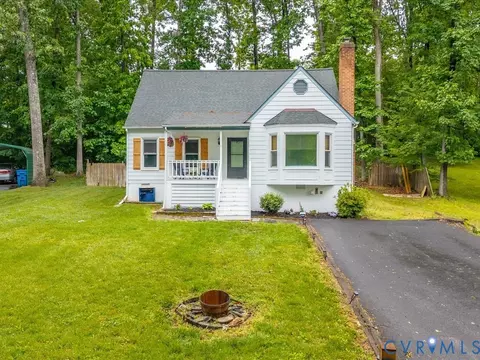 6806 Full Rack Cir, Midlothian, VA 23112