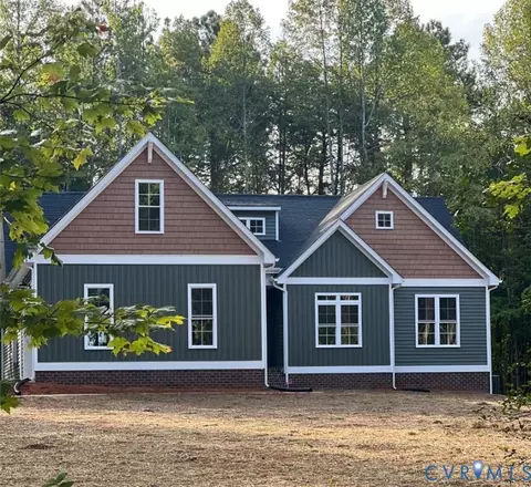 10271 Epps Ln, Amelia Court House, VA 23002