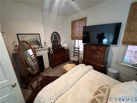 Bedroom - 8 S Robinson St, Richmond, VA 23220 photo 2 of 4