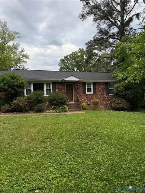 8218 Elm Dr, Mechanicsville, VA 23111