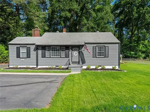 25006 River Rd, Petersburg, VA 23803