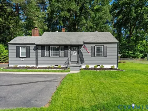 25006 River Rd, Petersburg, VA 23803