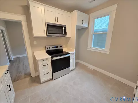 Kitchen - 2102 5th Ave, Richmond, VA 23222 photo 1 of 2
