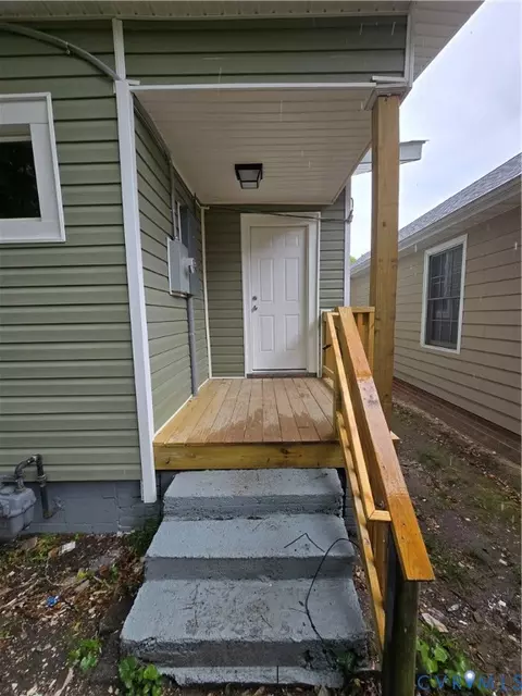 Exterior - 2102 5th Ave, Richmond, VA 23222 photo 5 of 5