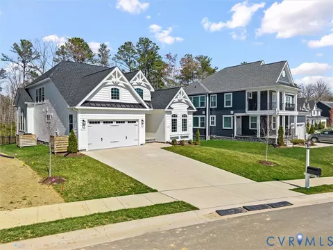 Exterior - 15806 Maclear Dr, Midlothian, VA 23112 photo 4 of 11