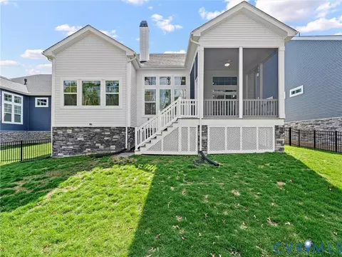 Exterior - 15806 Maclear Dr, Midlothian, VA 23112 photo 10 of 11