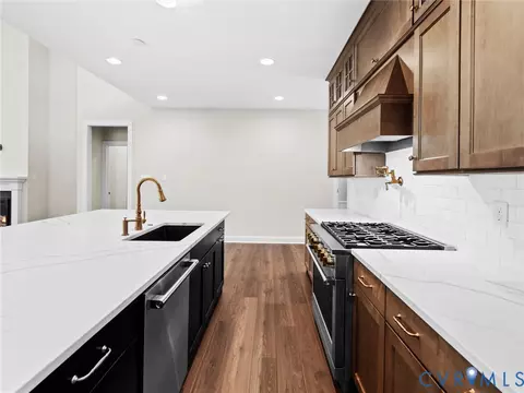 Kitchen - 15806 Maclear Dr, Midlothian, VA 23112 photo 2 of 6