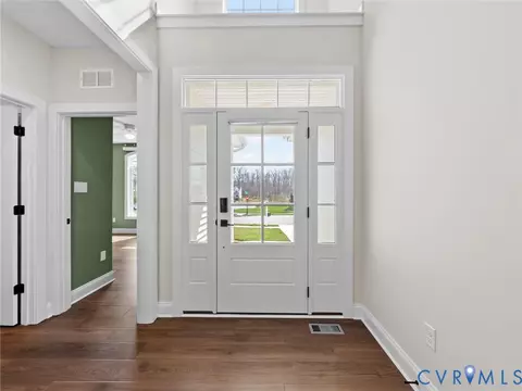 Entry Way - 15806 Maclear Dr, Midlothian, VA 23112 photo 4 of 8