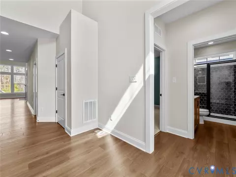 Entry Way - 15806 Maclear Dr, Midlothian, VA 23112 photo 2 of 8