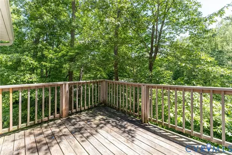 Exterior - 694 Jefferson Dr, Palmyra, VA 22963 photo 6 of 7