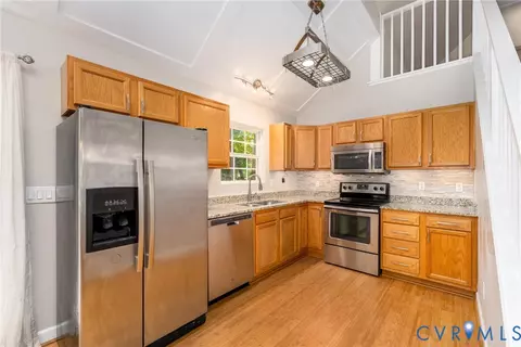 Kitchen - 694 Jefferson Dr, Palmyra, VA 22963 photo 2 of 6