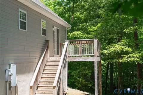 Exterior - 694 Jefferson Dr, Palmyra, VA 22963 photo 7 of 7