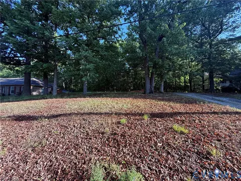 2624 Forest Lake Rd, Chester, VA 23831
