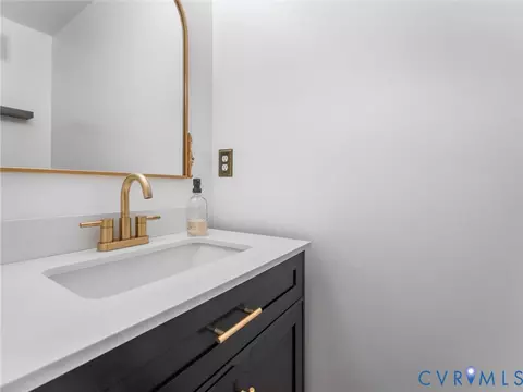 Bath - 12107 Point Trace Ct, Midlothian, VA 23112 photo 1 of 4