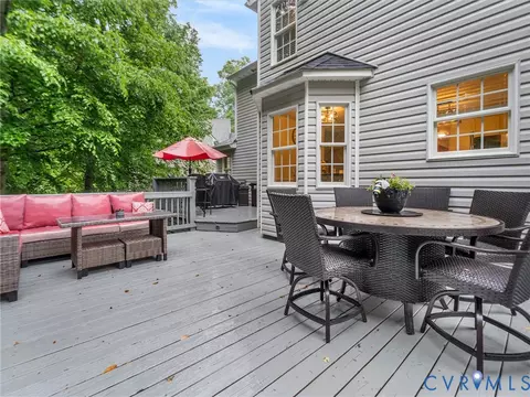 Exterior - 12107 Point Trace Ct, Midlothian, VA 23112 photo 5 of 9