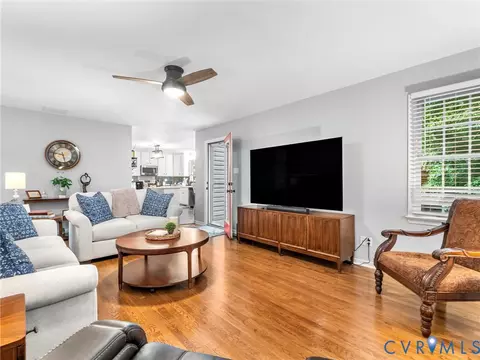 Living - 12107 Point Trace Ct, Midlothian, VA 23112 photo 2 of 3