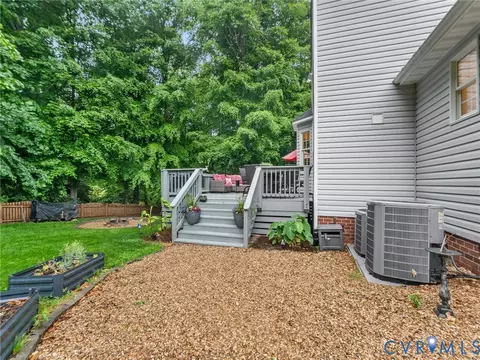 Exterior - 12107 Point Trace Ct, Midlothian, VA 23112 photo 6 of 9