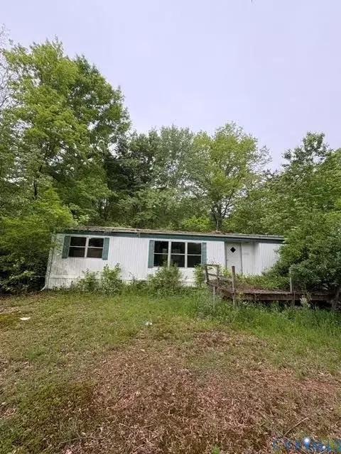 199 Saint James Church Rd, Roseland, VA 22967