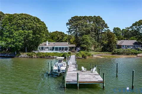 325 Deep Water Dr, White Stone, VA 22578