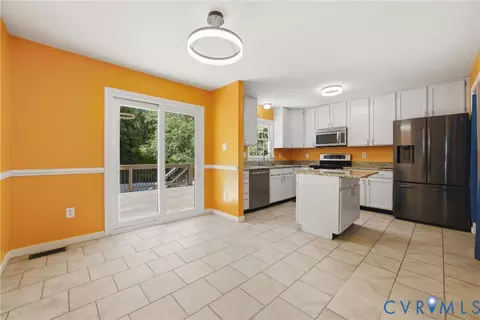 Kitchen - 2512 Brookforest Rd, Midlothian, VA 23112 photo 2 of 3
