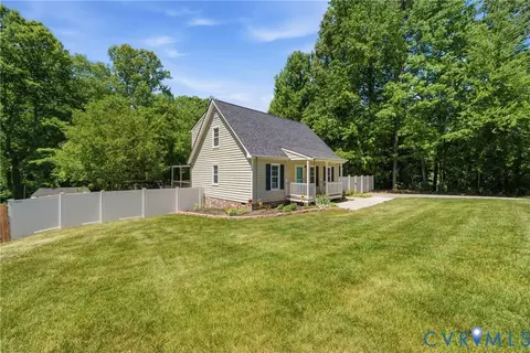 Exterior - 2512 Brookforest Rd, Midlothian, VA 23112 photo 3 of 10