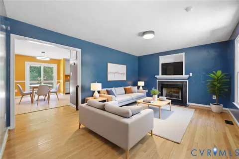 Living - 2512 Brookforest Rd, Midlothian, VA 23112 photo 2 of 4