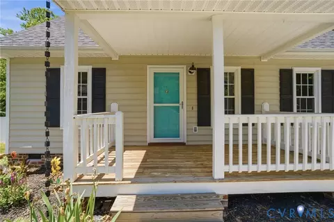 Exterior - 2512 Brookforest Rd, Midlothian, VA 23112 photo 4 of 10