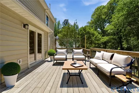 Exterior - 2512 Brookforest Rd, Midlothian, VA 23112 photo 6 of 10