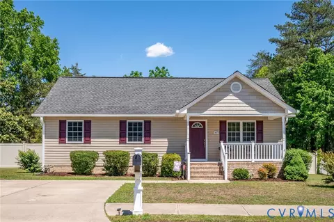 507 Yellowstone Dr, Hopewell, VA 23860