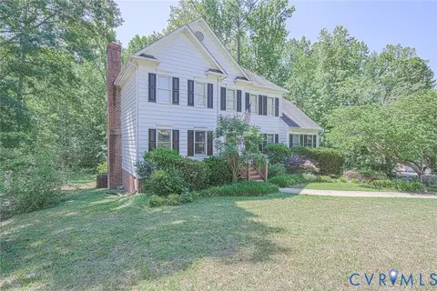 2803 Jolly Ln, Chester, VA 23831