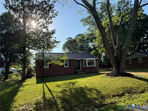 7986 Wynbrook Ln, Mechanicsville, VA 23111